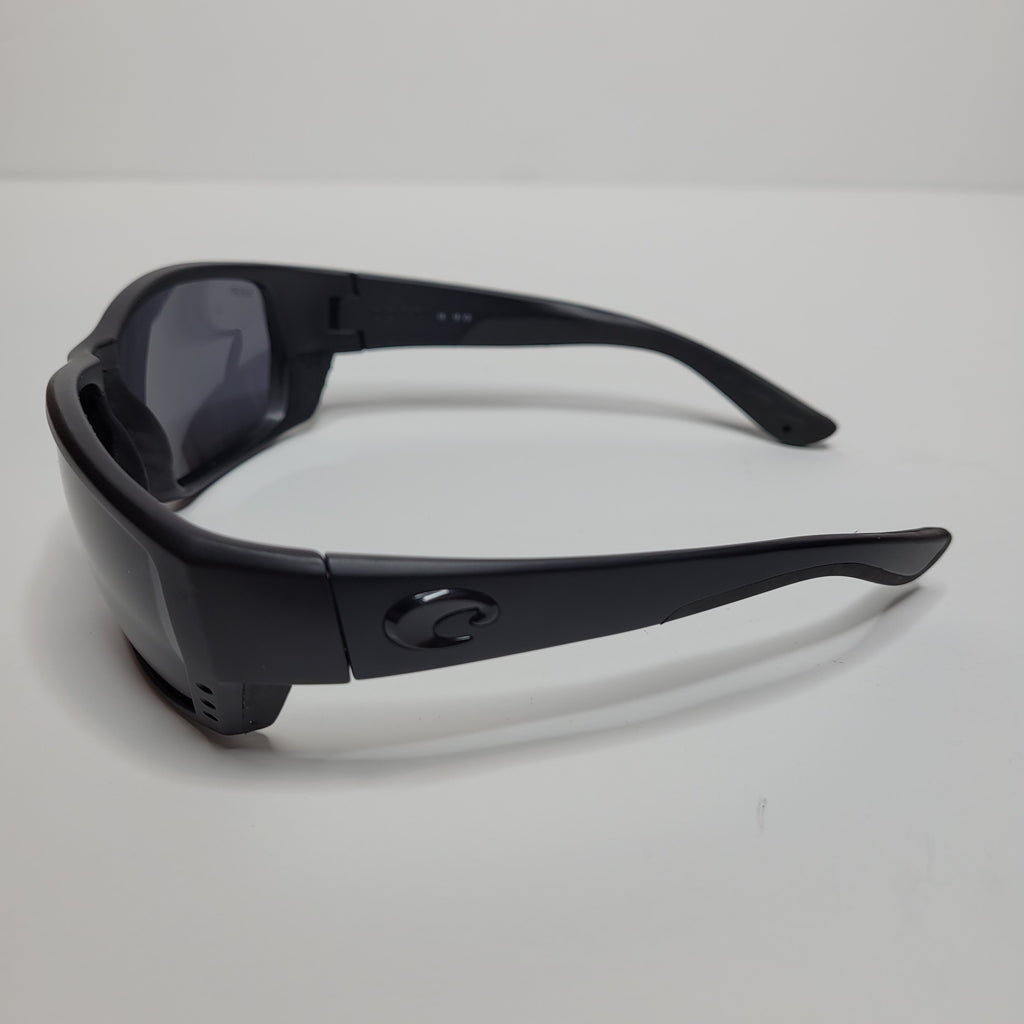 Costa Del Mar Tuna Alley 580P Polarized Sunglasses Black in Black